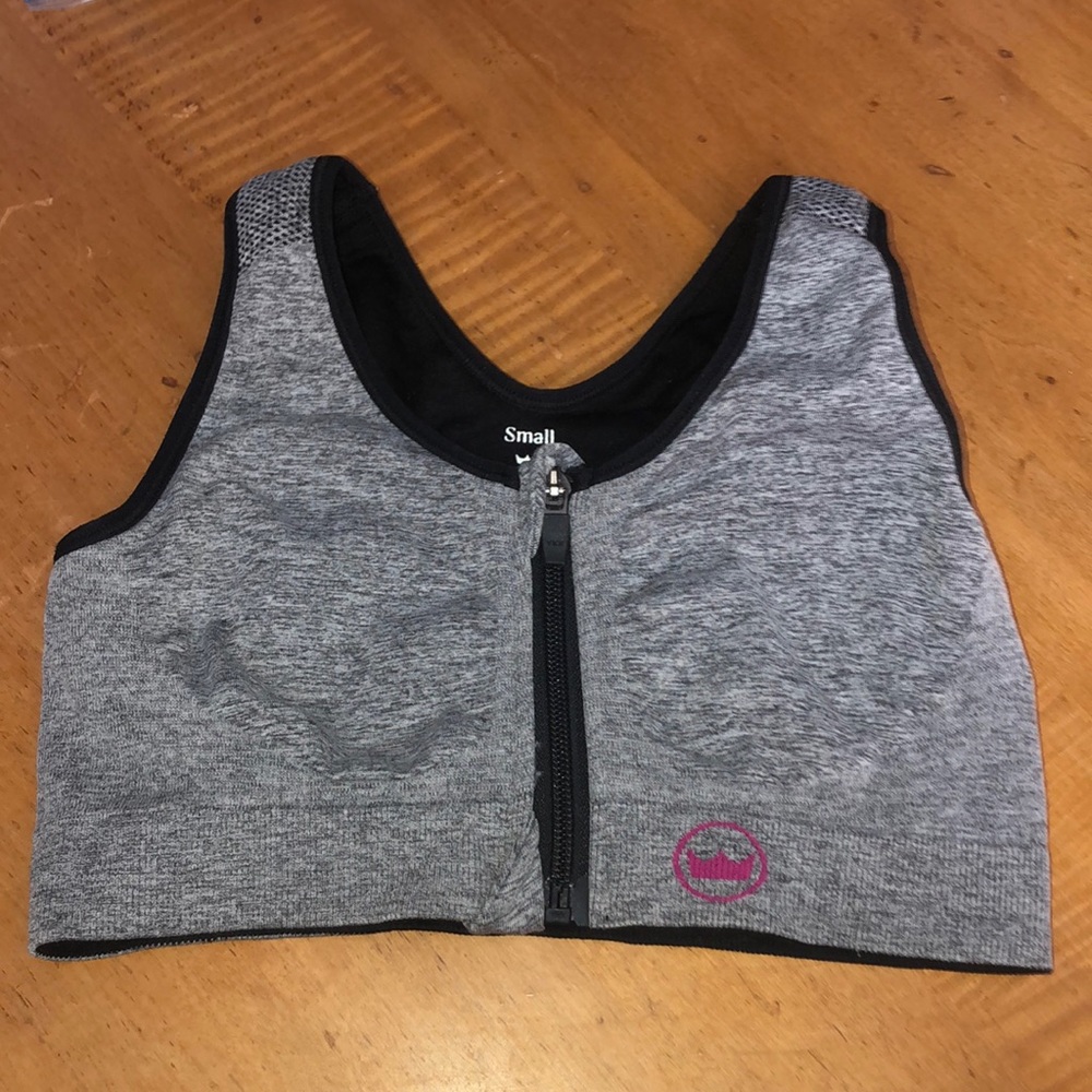 Shefit Perfect Lounge Bra Size Small Graphite Color workout gym bra zip up front